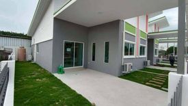 2 Bedroom Townhouse for sale in Baan Rom Yen 3, Maenam Khu, Rayong