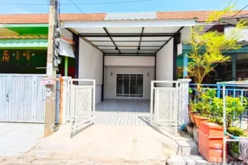 2 Bedroom Townhouse for sale in Bua Thong 2 Village, Sao Thong Hin, Nonthaburi