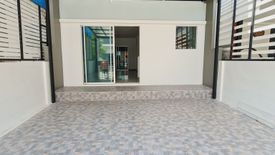 3 Bedroom Townhouse for sale in Prachasuk Lake and Mall Village, Samae Dam, Bangkok