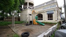 2 Bedroom Condo for sale in Dokmai, Bangkok