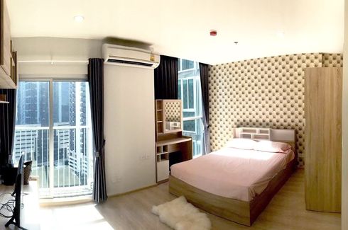 Condo for sale in Noble Revolve Ratchada, Huai Khwang, Bangkok near MRT Thailand Cultural Centre