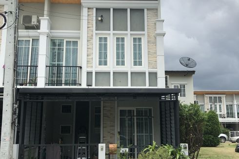 2 Bedroom Townhouse for sale in Tha Raeng, Bangkok