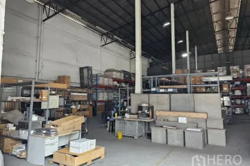 Warehouse / Factory for rent in Khlong Toei, Bangkok