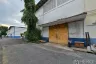 Warehouse / Factory for rent in Khlong Toei, Bangkok