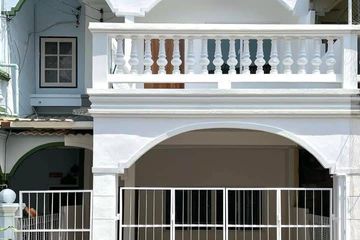 2 Bedroom Townhouse for sale in Bang Chak, Bangkok near BTS Punnawithi