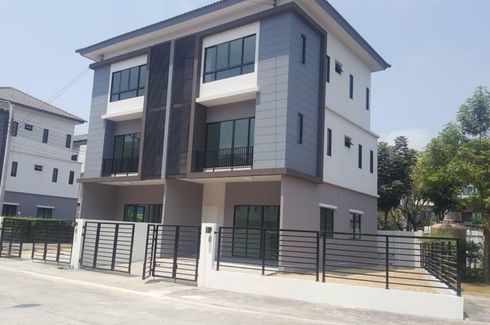 3 Bedroom Townhouse for sale in The Connect Ladprao 126, Phlapphla, Bangkok near MRT Lat Phrao 101