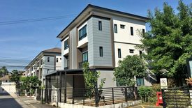 3 Bedroom Townhouse for sale in The Connect Ladprao 126, Phlapphla, Bangkok near MRT Lat Phrao 101