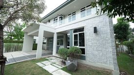 4 Bedroom House for sale in Dokmai, Bangkok