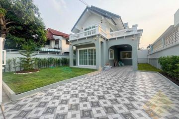4 Bedroom House for sale in Na Kluea, Chonburi