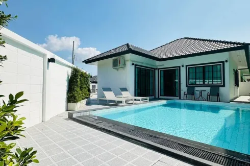 3 Bedroom Villa for sale in Rattanakorn Village 18, Na Kluea, Chonburi