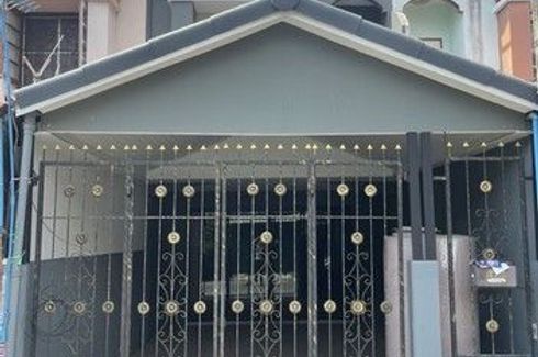 2 Bedroom Townhouse for sale in Moo Baan Rinthong, Khu Khot, Pathum Thani