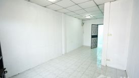 2 Bedroom Townhouse for sale in Phipaporn 3, Khlong Hok, Pathum Thani