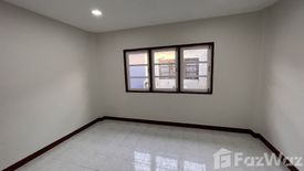 3 Bedroom Townhouse for sale in Pritoon Grand Ville, Bang Duea, Pathum Thani