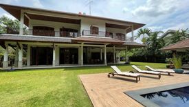 4 Bedroom Villa for sale in Karuehaad Tayard Village, Ban Mai, Nonthaburi