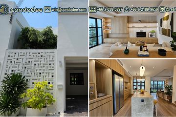4 Bedroom Townhouse for sale in Phra Khanong Nuea, Bangkok