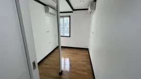 2 Bedroom Condo for sale in Le Nice Ekamai, Khlong Tan Nuea, Bangkok near BTS Ekkamai