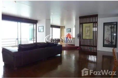 3 Bedroom Condo for sale in Golden Sand Beachside Condominium, Na Jomtien, Chonburi