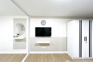 1 Bedroom Condo for sale in Regent Home 1 Phaholyothin 67, Anusawari, Bangkok near BTS Sai Yud