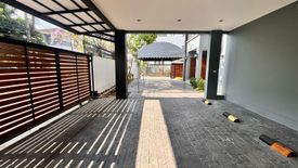 6 Bedroom House for sale in Naphalai Village, Bang Na, Bangkok near BTS Bang Na