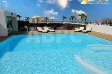 2 Bedroom Condo for sale in Na Kluea, Chonburi