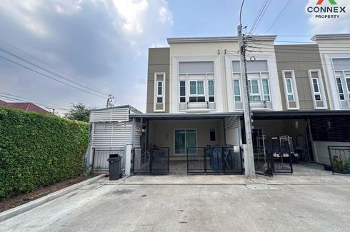 3 Bedroom Townhouse for sale in Lak Song, Bangkok