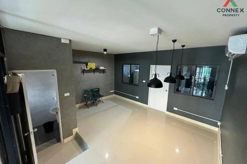 3 Bedroom Townhouse for sale in Bang Pakok, Bangkok
