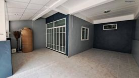 3 Bedroom Townhouse for sale in Khlong Sam, Pathum Thani