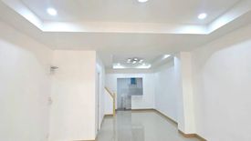 2 Bedroom Townhouse for sale in Baan Poonsinthani 1, Khlong Song Ton Nun, Bangkok