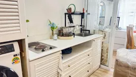 1 Bedroom Condo for rent in 49 Suite, Khlong Tan Nuea, Bangkok near BTS Thong Lo