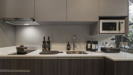 2 Bedroom Condo for sale in Whizdom Craftz Samyan, Maha Phruettharam, Bangkok near MRT Sam Yan