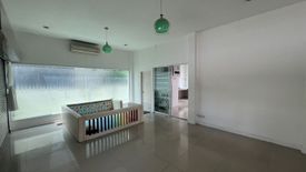 3 Bedroom Commercial for sale in Samae Dam, Bangkok