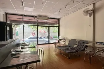 Commercial for rent in Thung Wat Don, Bangkok near BTS Saint Louis