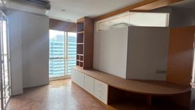 3 Bedroom Condo for sale in Silom Suite, Silom, Bangkok near BTS Chong Nonsi