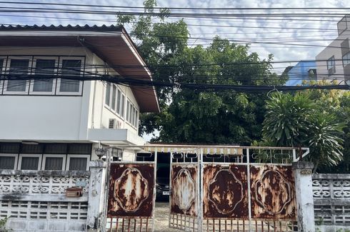 4 Bedroom House for sale in Khlong Chaokhun Sing, Bangkok near MRT Lat Phrao 83