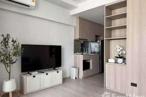 1 Bedroom Condo for rent in Reference Sathorn - Wongwianyai, Samre, Bangkok near BTS Wongwian Yai