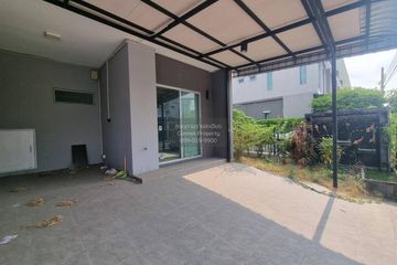 4 Bedroom Townhouse for sale in Khlong Song Ton Nun, Bangkok