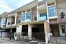 4 Bedroom Townhouse for sale in Khlong Chet, Pathum Thani