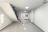 2 Bedroom Townhouse for sale in Diamond Ville Lumlukka Klong 2, Khu Khot, Pathum Thani
