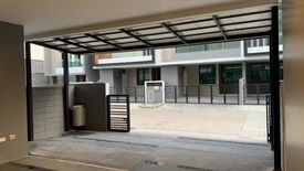 3 Bedroom Townhouse for sale in NIRVANA BEYOND RAMA 9, Saphan Sung, Bangkok