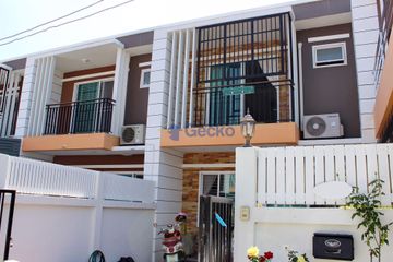 2 Bedroom House for sale in Na Kluea, Chonburi