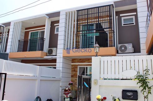 2 Bedroom House for sale in Na Kluea, Chonburi