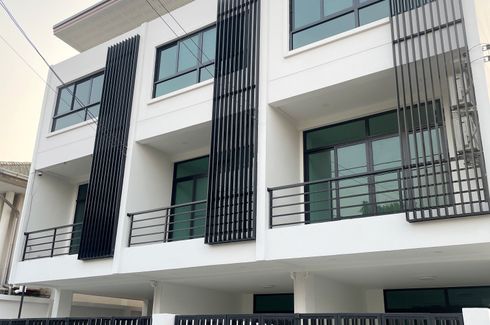 3 Bedroom Townhouse for sale in Suan Yai, Nonthaburi
