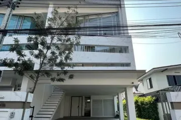 3 Bedroom Office for Sale or Rent in Chan Kasem, Bangkok