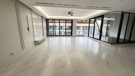 4 Bedroom Apartment for rent in Raveevan Suites, Khlong Tan Nuea, Bangkok near MRT Sukhumvit