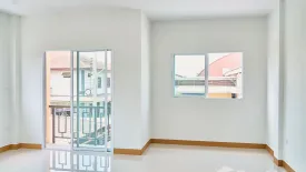 4 Bedroom Townhouse for sale in Om Noi, Samut Sakhon