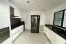 3 Bedroom Condo for rent in Grand Ville House 2, Khlong Toei Nuea, Bangkok near BTS Asoke