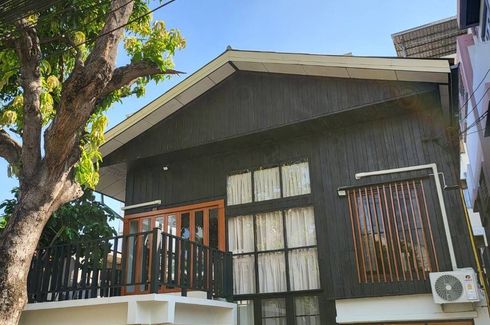 3 Bedroom House for rent in Din Daeng, Bangkok near MRT Sutthisan