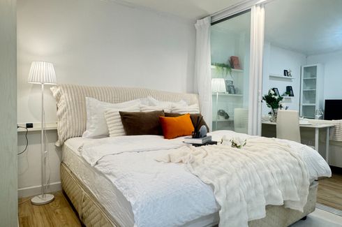 1 Bedroom Condo for rent in 49 Suite, Khlong Tan Nuea, Bangkok near BTS Thong Lo