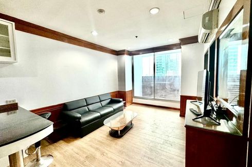 2 Bedroom Condo for rent in Sathorn House, Silom, Bangkok near BTS Surasak
