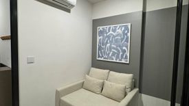 1 Bedroom Condo for sale in XT Huaikhwang, Din Daeng, Bangkok near MRT Huai Khwang